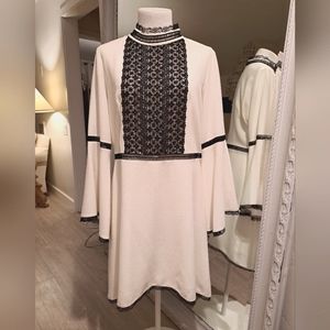 NWOT Retro dress with lace